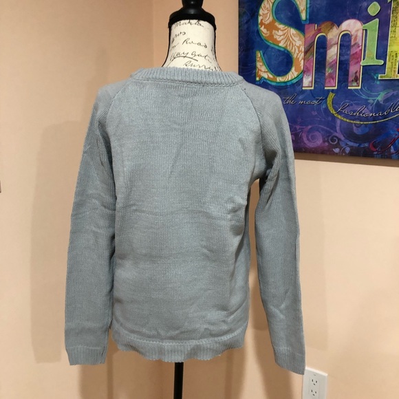 RESTOCK BEST SELLER Gray HEART ♥️ - SWEATER - Picture 4 of 5